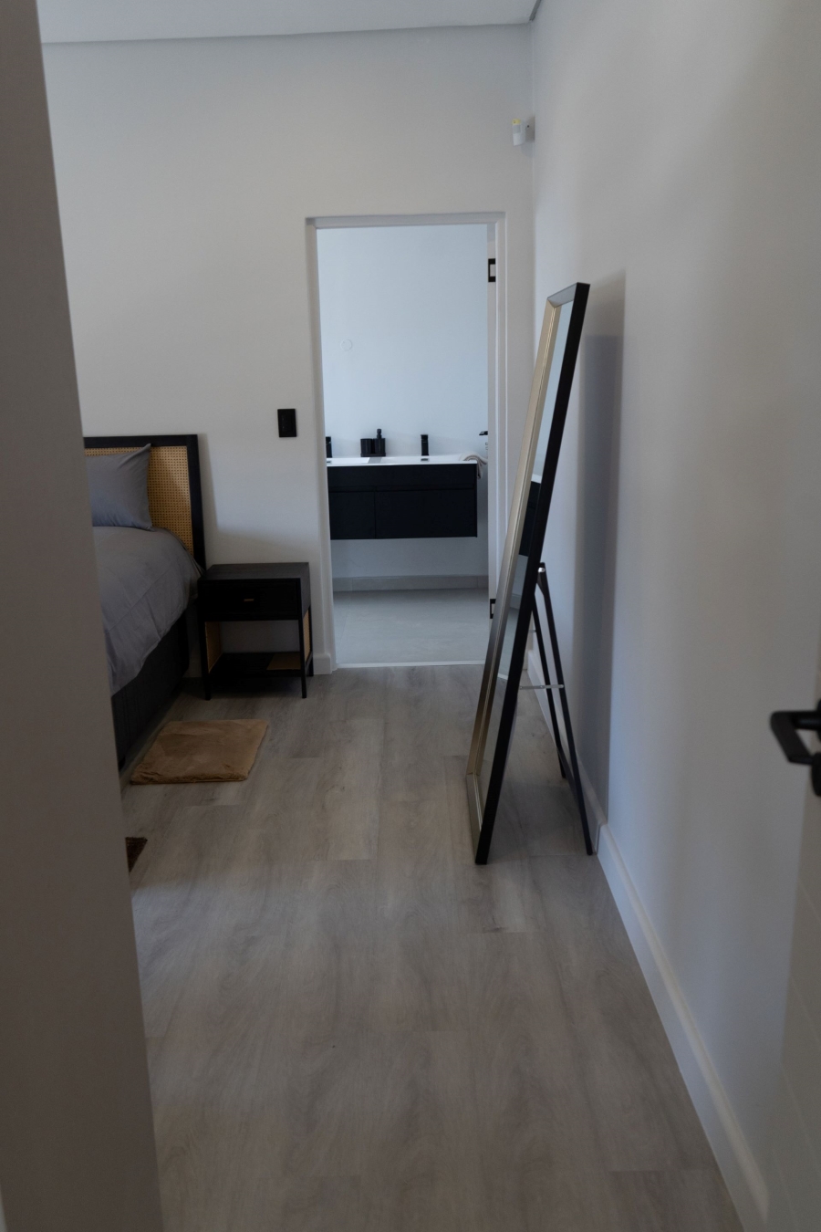 To Let 4 Bedroom Property for Rent in Sandown Western Cape